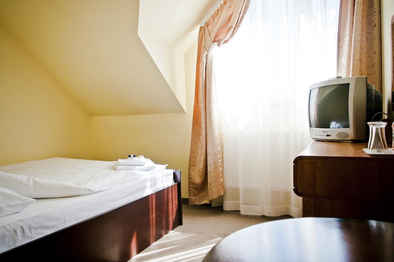 Hotel Olenka Szydlowiec Rum bild