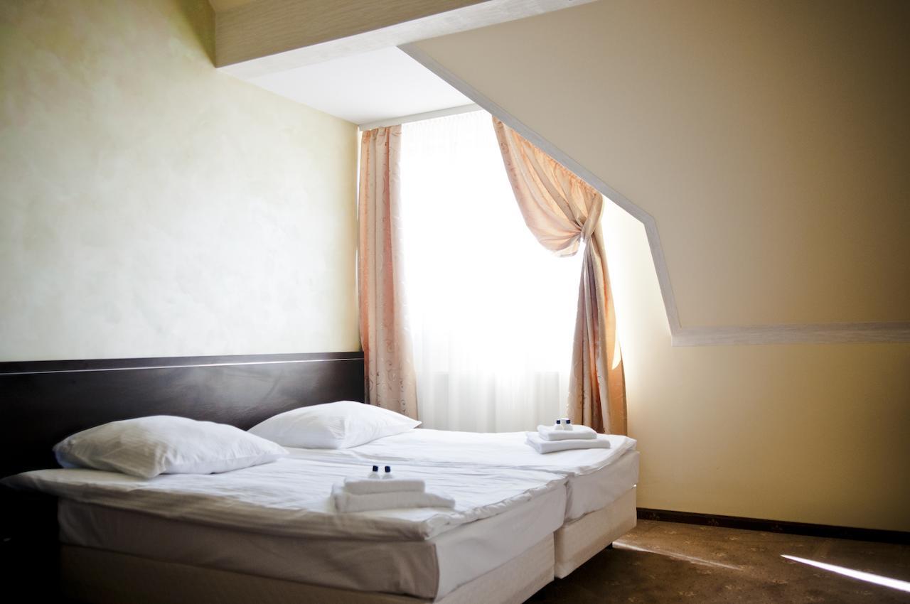 Hotel Olenka Szydlowiec Rum bild